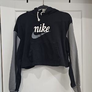 Nike Women's Black and Gray Cropped Hoodie